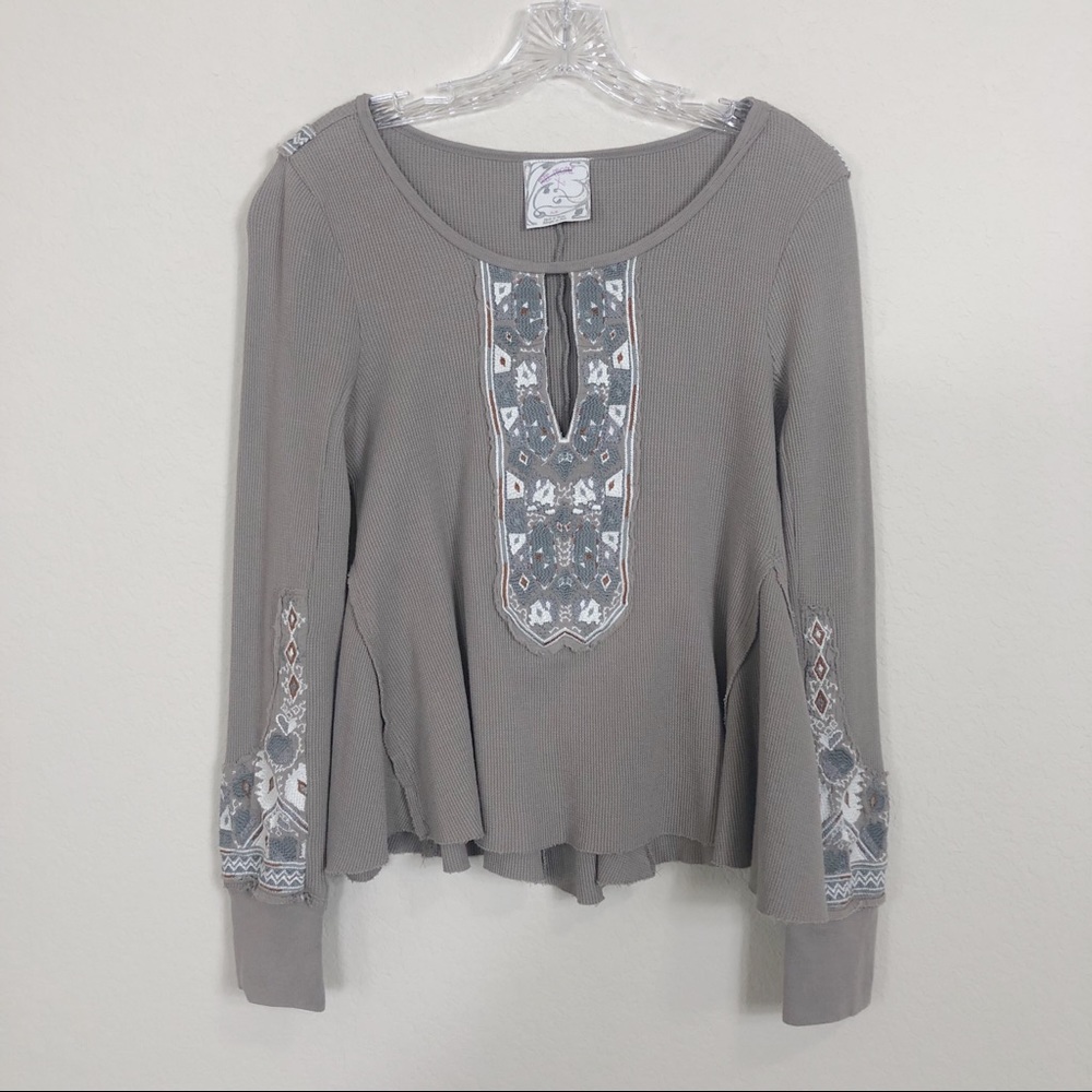 🌸💜 SOLD🌸💜Free People Embroidered Thermal